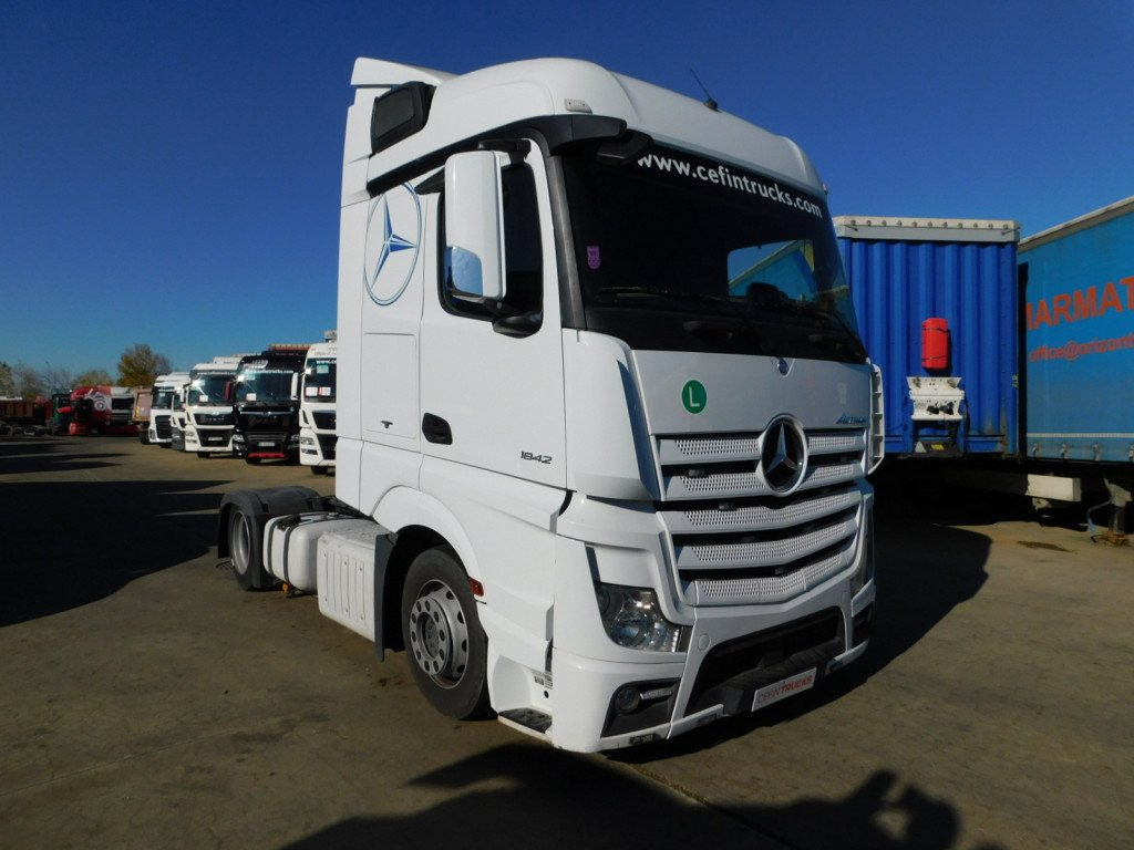 Mercedes Actros 1842 - Tegljač: slika 2 Mercedes Actros 1842 - Tegljač: slika 2