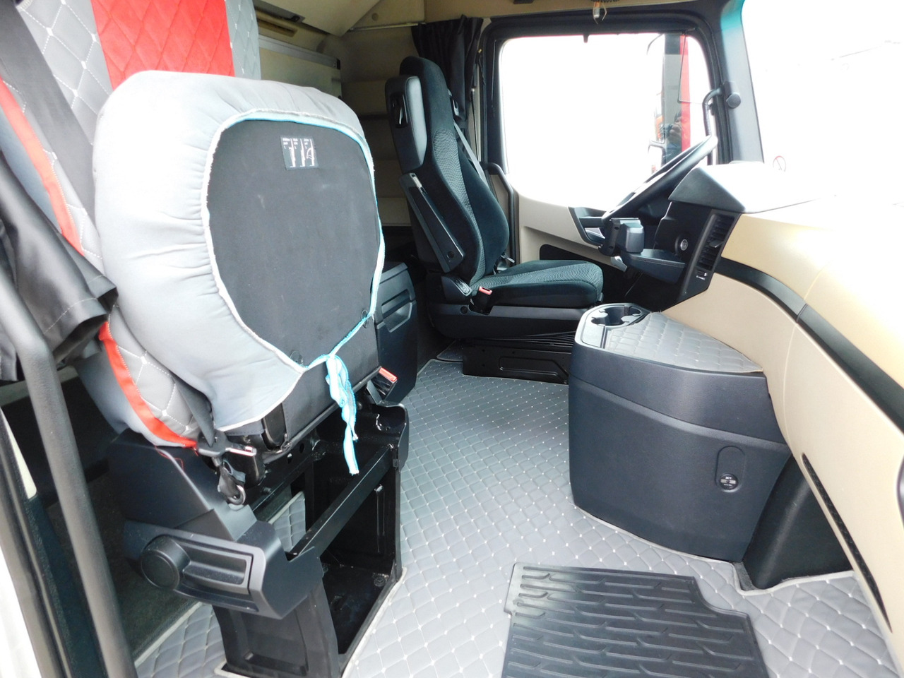 Mercedes Actros - Tegljač: slika 5 Mercedes Actros - Tegljač: slika 5