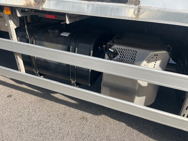 MAN TGM 15.290 4x2 LL Tiefkühler ATP Euro6 Klima - Dostavno vozilo hladnjača: slika 4 MAN TGM 15.290 4x2 LL Tiefkühler ATP Euro6 Klima - Dostavno vozilo hladnjača: slika 4