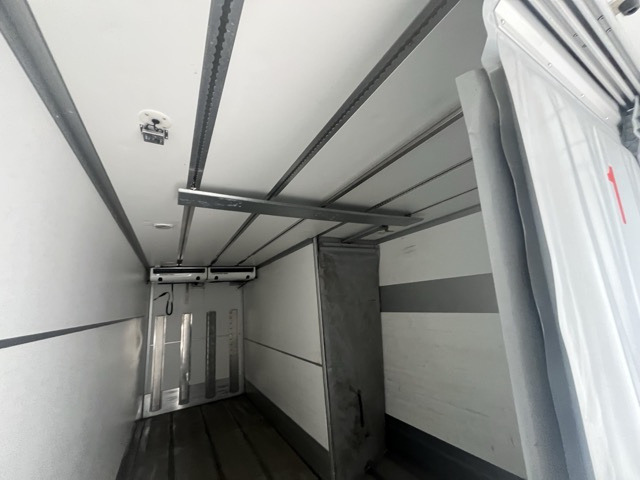 MAN TGM 15.290 4x2 LL Tiefkühler ATP möglich Euro6 - Dostavno vozilo hladnjača: slika 2 MAN TGM 15.290 4x2 LL Tiefkühler ATP möglich Euro6 - Dostavno vozilo hladnjača: slika 2