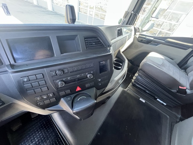 MAN TGX 18.510 4x2 BL-SA Euro6 Intarder Klima - Tegljač: slika 2 MAN TGX 18.510 4x2 BL-SA Euro6 Intarder Klima - Tegljač: slika 2