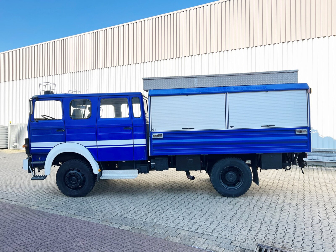 120-23 AW 4x4 Doka 120-23 AW 4x4 Doka, V8-Motor, Gerätewagen, Seilwinde - Kamion sa tovarnim sandukom: slika 4 120-23 AW 4x4 Doka 120-23 AW 4x4 Doka, V8-Motor, Gerätewagen, Seilwinde - Kamion sa tovarnim sandukom: slika 4