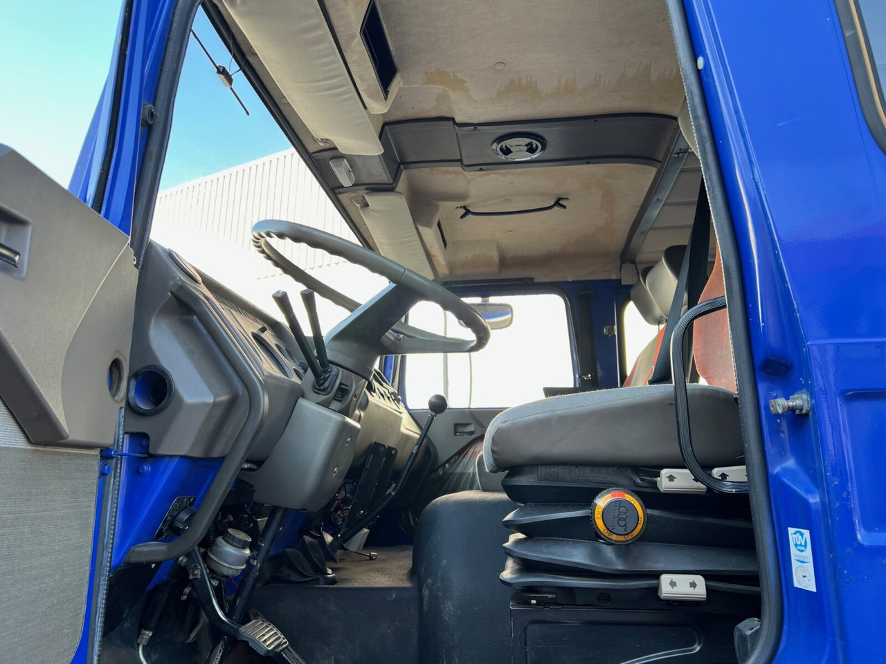 120-23 AW 4x4 Doka 120-23 AW 4x4 Doka, V8-Motor, Gerätewagen, Seilwinde - Kamion sa tovarnim sandukom: slika 5 120-23 AW 4x4 Doka 120-23 AW 4x4 Doka, V8-Motor, Gerätewagen, Seilwinde - Kamion sa tovarnim sandukom: slika 5