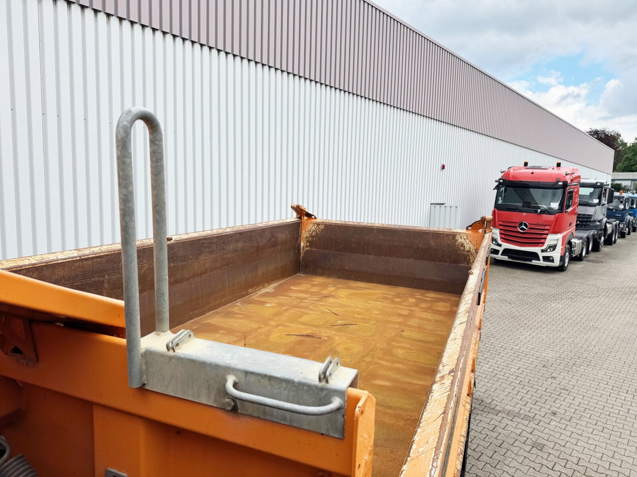 AD260T41 6x4 AD260T41 6x4, EEV - Istovarivač: slika 2 AD260T41 6x4 AD260T41 6x4, EEV - Istovarivač: slika 2