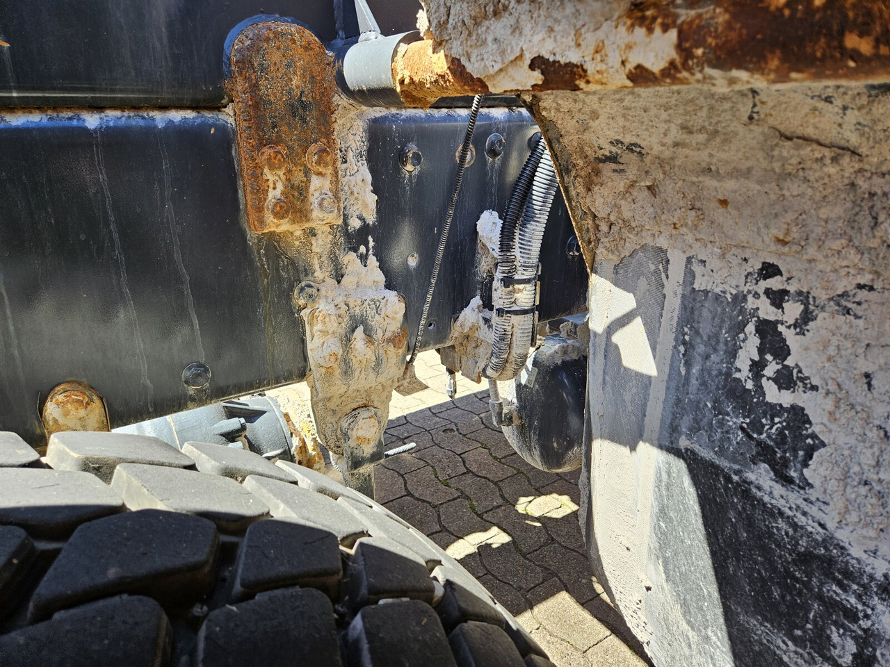 ASTRA HD9 86.50-90 8x6 ASTRA HD9 86.50-90 8x6, Unfallschaden, Cursor 13 - Kamion sa golom šasijom i zatvorenom kabinom: slika 5 ASTRA HD9 86.50-90 8x6 ASTRA HD9 86.50-90 8x6, Unfallschaden, Cursor 13 - Kamion sa golom šasijom i zatvorenom kabinom: slika 5