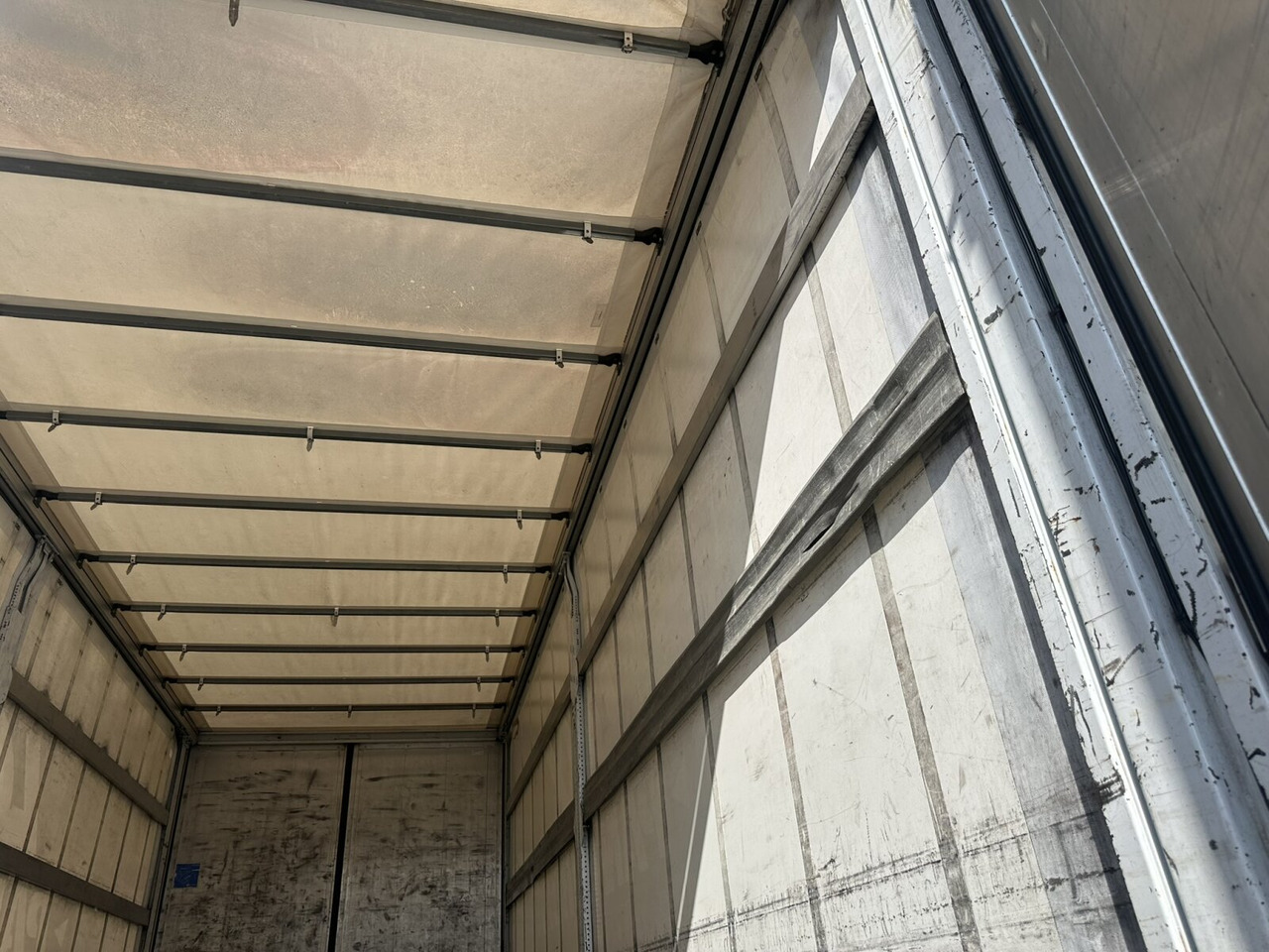 Ackermann Z-LA-F 10.5/7.2 E Z-LA-F 10.5/7.2 E, Durchladesystem - Plato prikolica: slika 3 Ackermann Z-LA-F 10.5/7.2 E Z-LA-F 10.5/7.2 E, Durchladesystem - Plato prikolica: slika 3