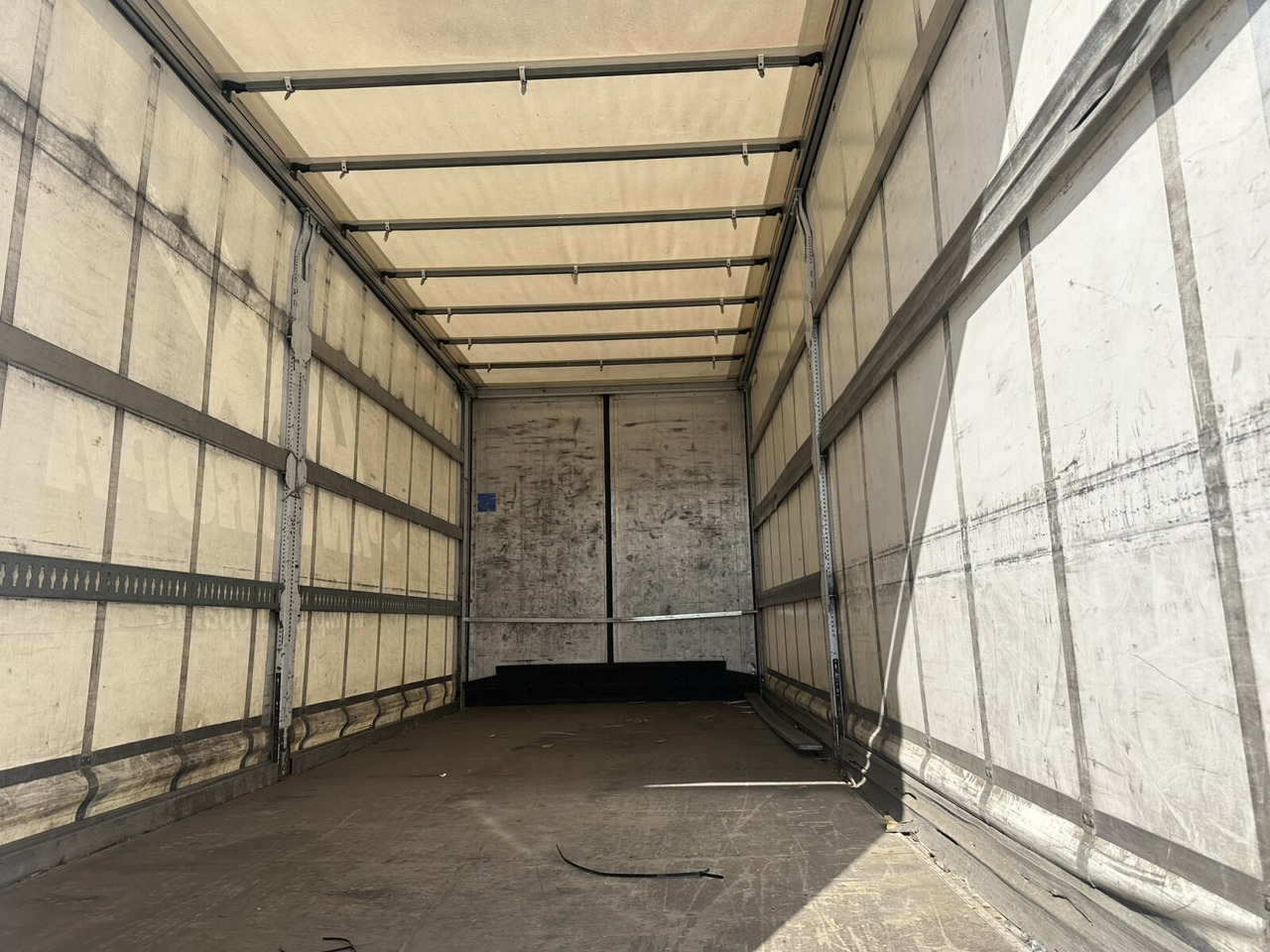 Ackermann Z-LA-F 10.5/7.2 E Z-LA-F 10.5/7.2 E, Durchladesystem - Plato prikolica: slika 2 Ackermann Z-LA-F 10.5/7.2 E Z-LA-F 10.5/7.2 E, Durchladesystem - Plato prikolica: slika 2