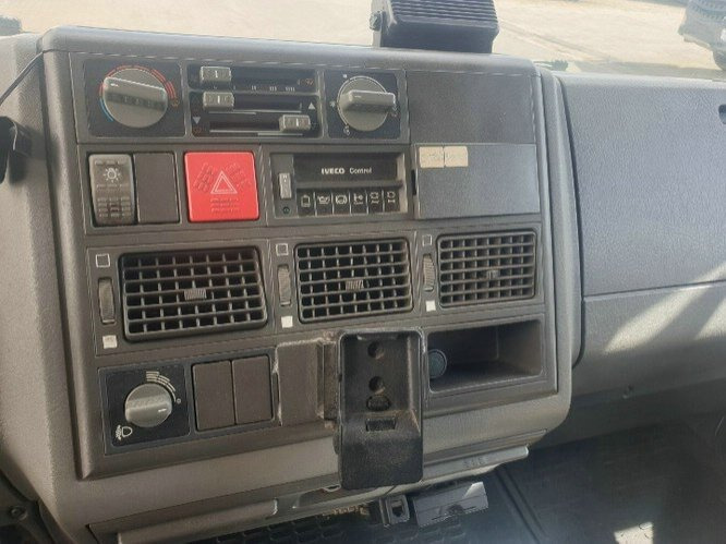 Euro Cargo ML 75E14 4x2 Euro Cargo ML 75E14 4x2 Getränkekoffer, 6-Zylinder-Motor - Kamion sa zatvorenim sandukom: slika 3 Euro Cargo ML 75E14 4x2 Euro Cargo ML 75E14 4x2 Getränkekoffer, 6-Zylinder-Motor - Kamion sa zatvorenim sandukom: slika 3