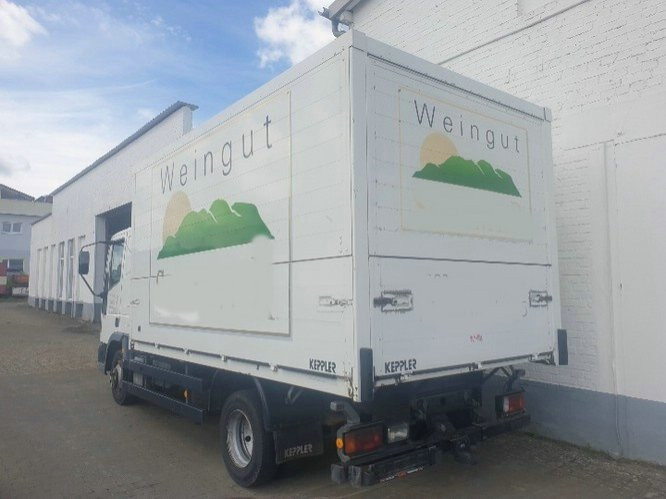Euro Cargo ML 75E14 4x2 Euro Cargo ML 75E14 4x2 Getränkekoffer, 6-Zylinder-Motor - Kamion sa zatvorenim sandukom: slika 5 Euro Cargo ML 75E14 4x2 Euro Cargo ML 75E14 4x2 Getränkekoffer, 6-Zylinder-Motor - Kamion sa zatvorenim sandukom: slika 5