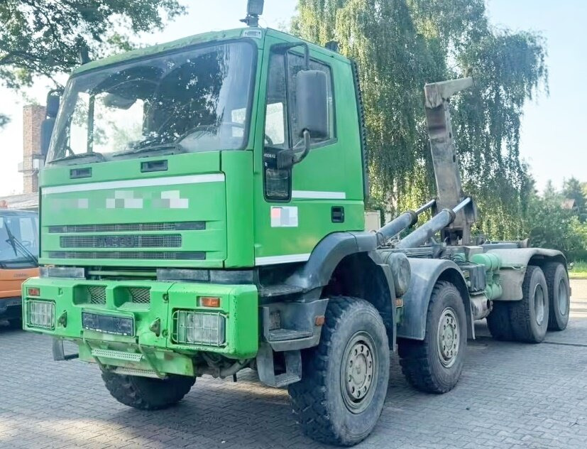 Euro Tech 410E42 8x8 Euro Tech 410E42 8x8, Abrollkipper - Kamion sa hidrauličnom kukom: slika 4 Euro Tech 410E42 8x8 Euro Tech 410E42 8x8, Abrollkipper - Kamion sa hidrauličnom kukom: slika 4