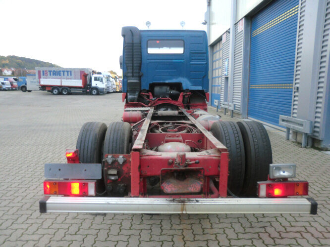 FH New 12-420 4x2 - Kamion sa golom šasijom i zatvorenom kabinom: slika 5 FH New 12-420 4x2 - Kamion sa golom šasijom i zatvorenom kabinom: slika 5