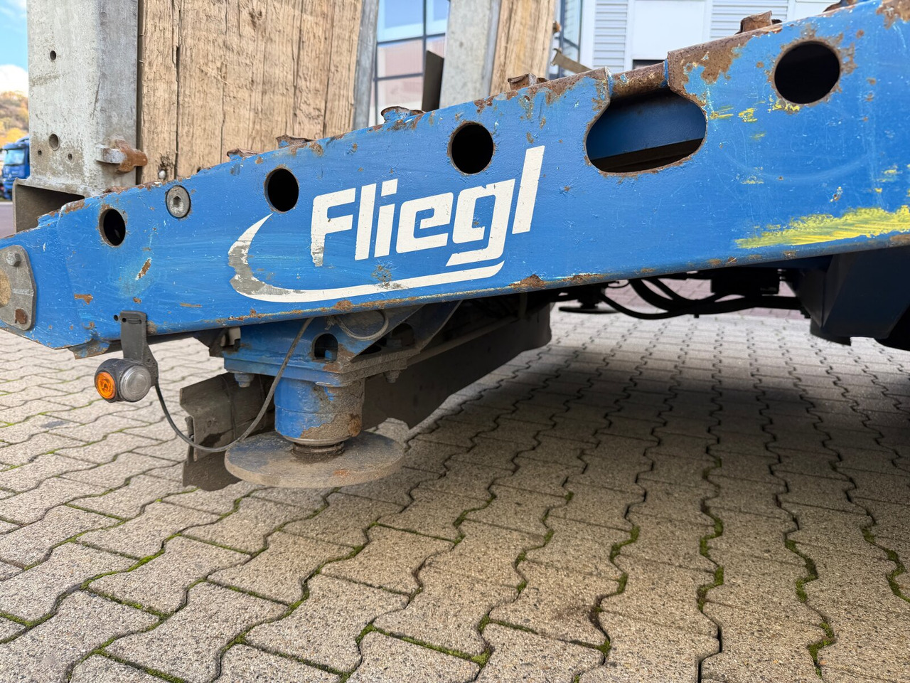 Niska poluprikolica za prevoz za prevoz teških mašina Fliegl SDS 420 T SDS 420 T, Nachlauflenkachse, Verbr. auf 3m, hydr. Rampen: slika 14 Niska poluprikolica za prevoz za prevoz teških mašina Fliegl SDS 420 T SDS 420 T, Nachlauflenkachse, Verbr. auf 3m, hydr. Rampen: slika 14