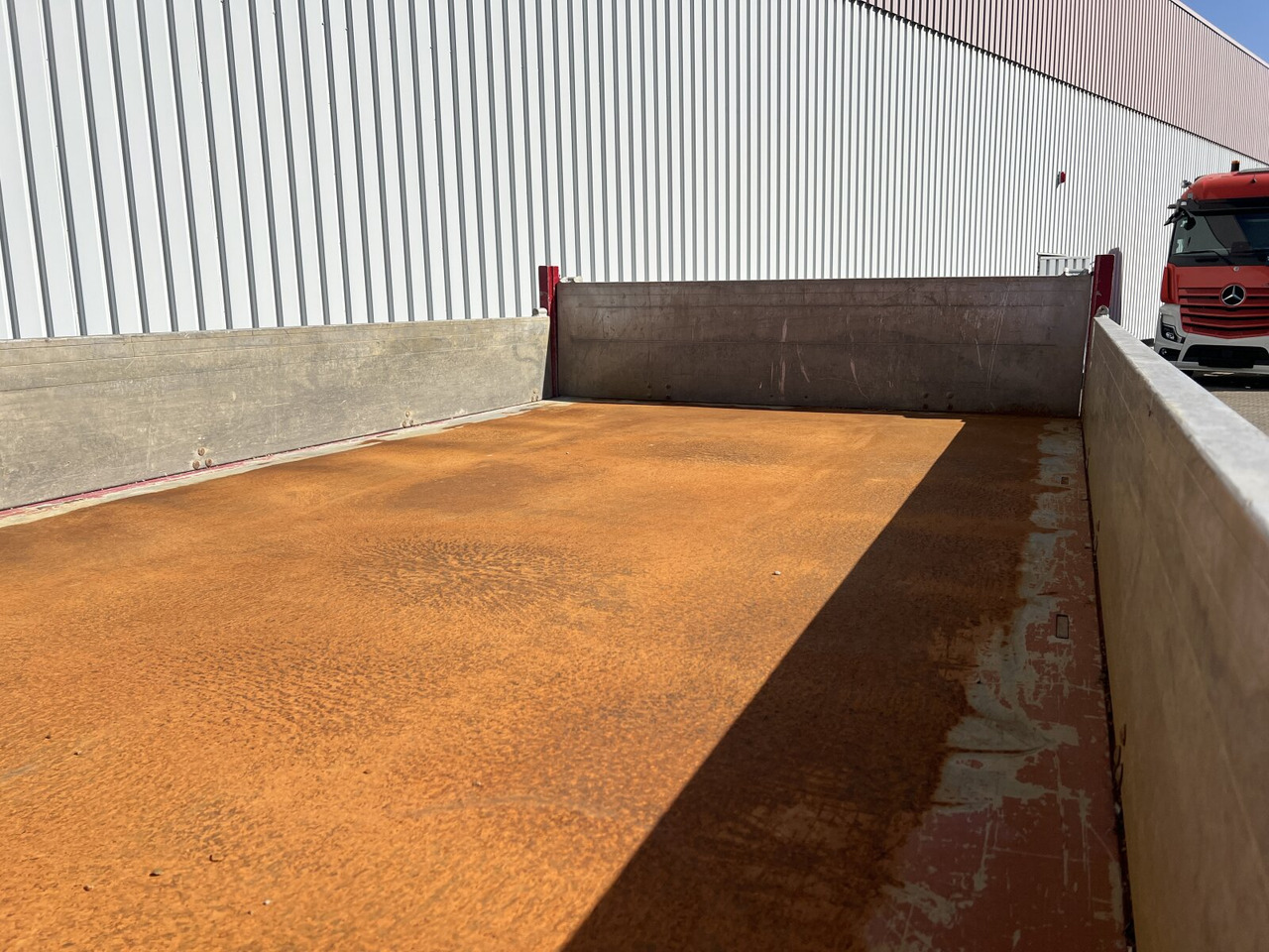 Iveco EuroCargo ML140E28K 4x2 EuroCargo ML140E28K 4x2, Nüssli 3-S-Kipper, 2 x AHK - Istovarivač: slika 3 Iveco EuroCargo ML140E28K 4x2 EuroCargo ML140E28K 4x2, Nüssli 3-S-Kipper, 2 x AHK - Istovarivač: slika 3