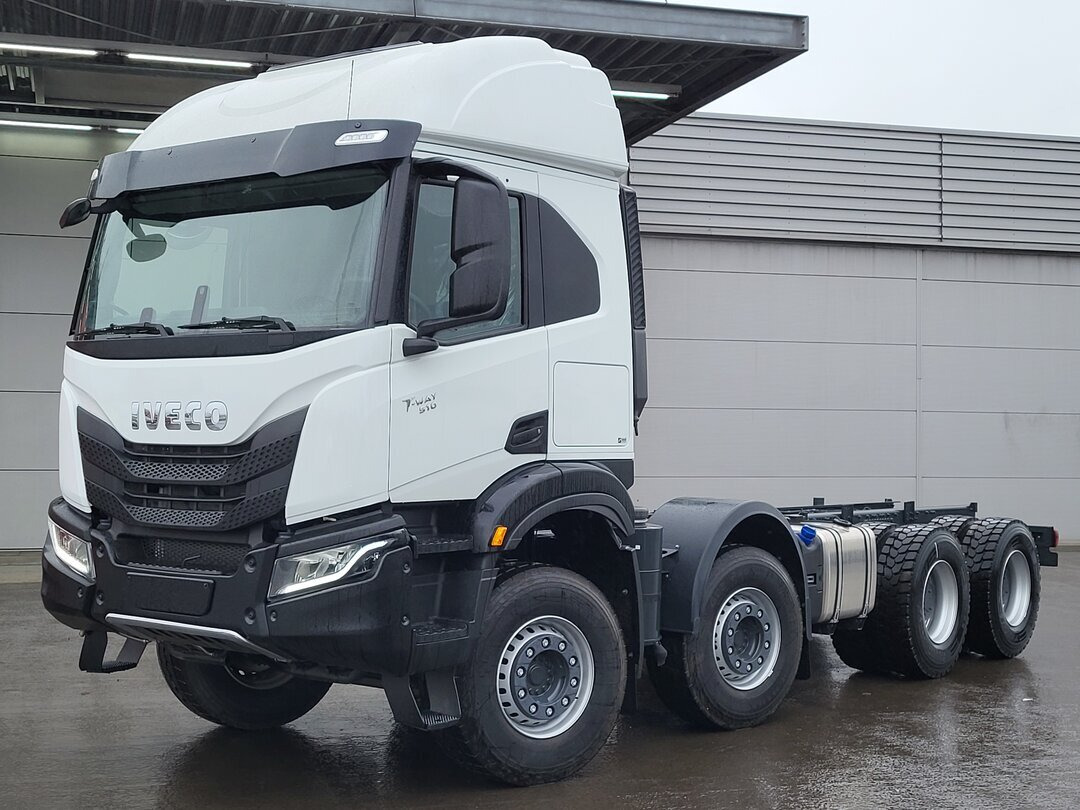 Iveco T-Way 510 8x4 T-Way 510 8x4, 4x VORHANDEN! - Kamion sa golom šasijom i zatvorenom kabinom: slika 1 Iveco T-Way 510 8x4 T-Way 510 8x4, 4x VORHANDEN! - Kamion sa golom šasijom i zatvorenom kabinom: slika 1