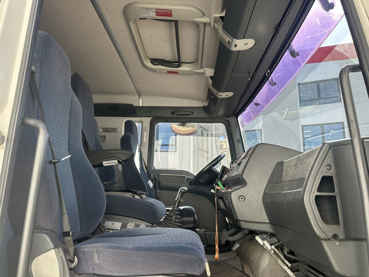 MAN TGA 18.360 LL 4x2 TGA 18.360 LL 4x2, Fahrschule - Kamion: slika 3 MAN TGA 18.360 LL 4x2 TGA 18.360 LL 4x2, Fahrschule - Kamion: slika 3