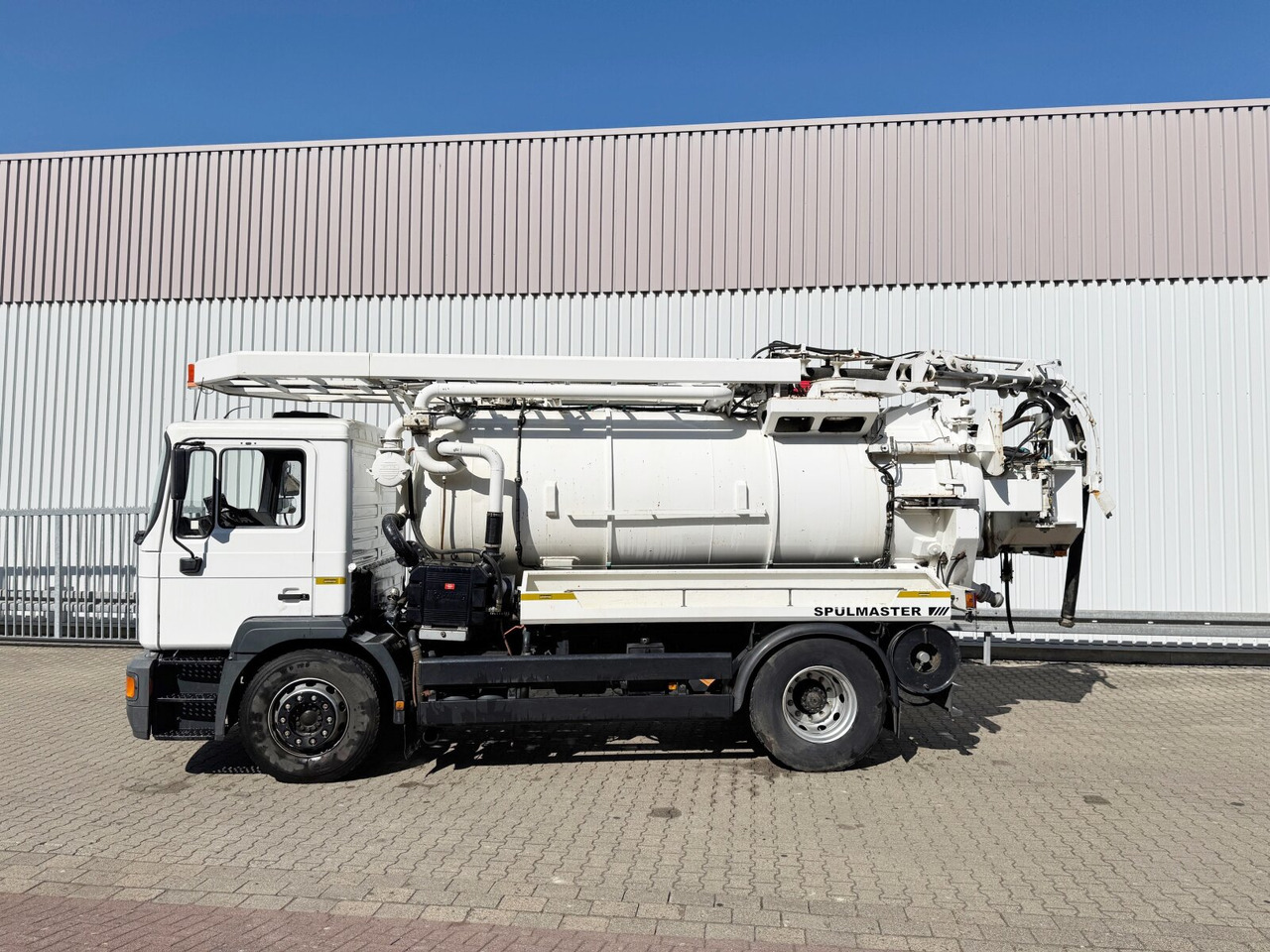 MAN TGM 18.284 4x2 BL TGM 18.284 4x2 BL, Assmann Saug- und Spülwagen 9m³ - Kamion: slika 4 MAN TGM 18.284 4x2 BL TGM 18.284 4x2 BL, Assmann Saug- und Spülwagen 9m³ - Kamion: slika 4