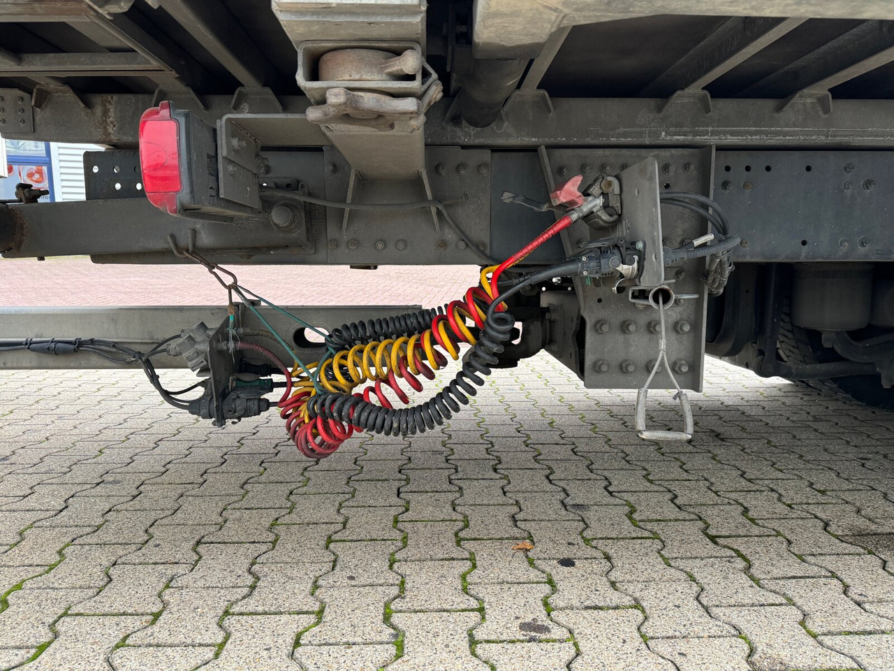 Kamion MAN TGX 18.360 4x2 LL TGX 18.360 4x2 LL, XLX-Fahrerhaus: slika 9 Kamion MAN TGX 18.360 4x2 LL TGX 18.360 4x2 LL, XLX-Fahrerhaus: slika 9