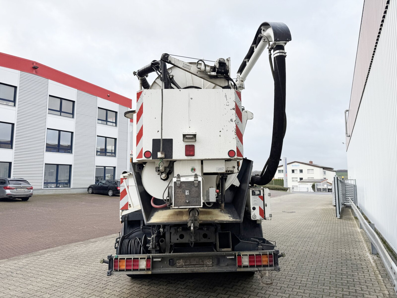 Kamion Mercedes-Benz Actros 2536 L 6x2 Actros 2536 L 6x2, Müller Saug- und Spülwagen ca. 10,5m³, Lenkachse: slika 13 Kamion Mercedes-Benz Actros 2536 L 6x2 Actros 2536 L 6x2, Müller Saug- und Spülwagen ca. 10,5m³, Lenkachse: slika 13