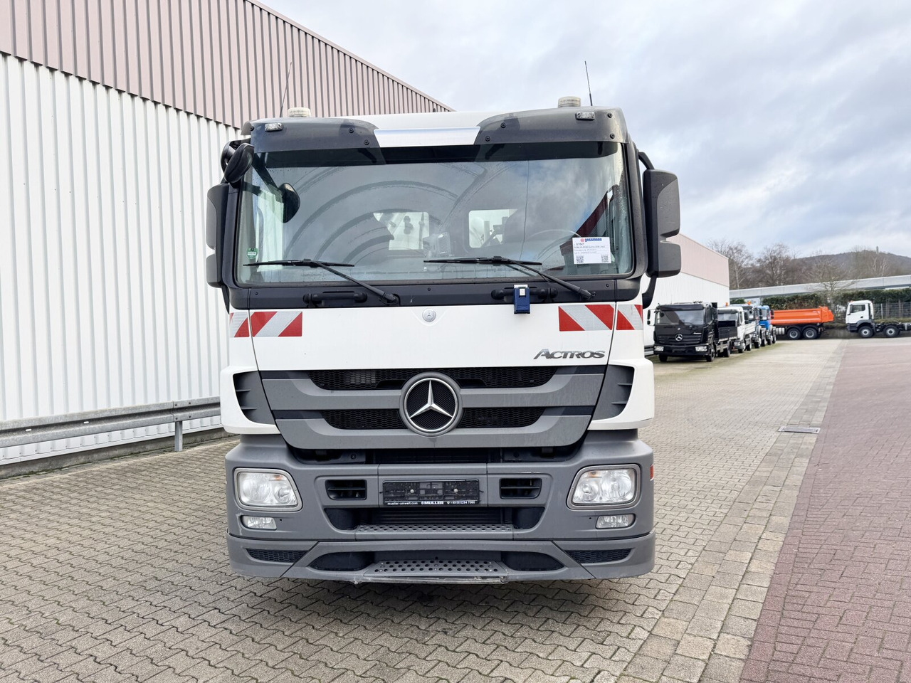 Kamion Mercedes-Benz Actros 2536 L 6x2 Actros 2536 L 6x2, Müller Saug- und Spülwagen ca. 10,5m³, Lenkachse: slika 8 Kamion Mercedes-Benz Actros 2536 L 6x2 Actros 2536 L 6x2, Müller Saug- und Spülwagen ca. 10,5m³, Lenkachse: slika 8