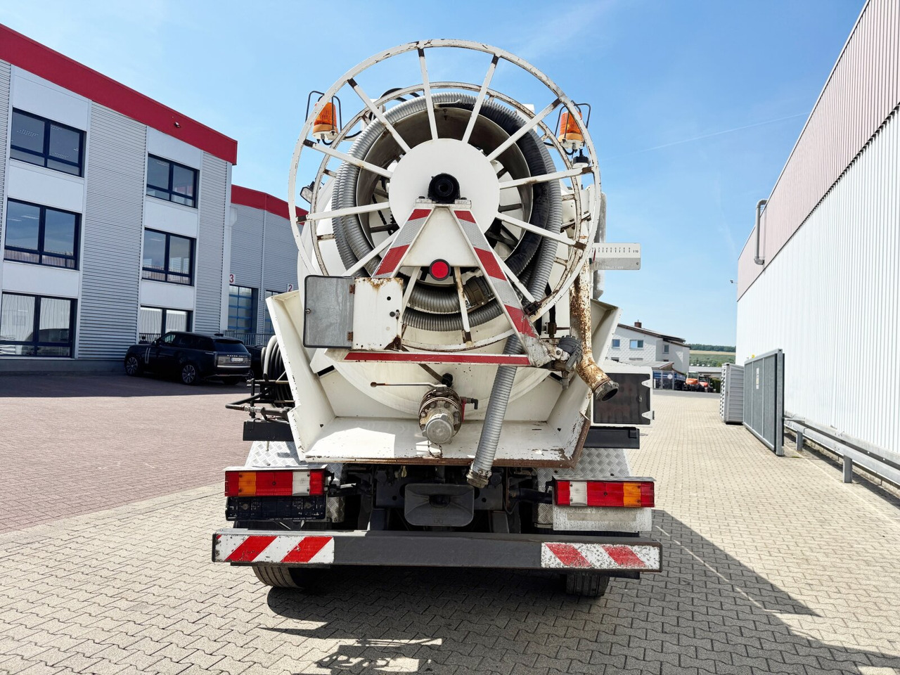 Mercedes-Benz Actros 2541 L 6x2 Actros 2541 L 6x2, Müller Saug-/Spülwagen ca. 12m³, Widi-Platte, Lift-/Lenkachse - Kamion: slika 4 Mercedes-Benz Actros 2541 L 6x2 Actros 2541 L 6x2, Müller Saug-/Spülwagen ca. 12m³, Widi-Platte, Lift-/Lenkachse - Kamion: slika 4