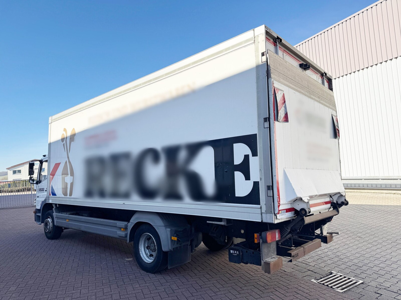 Mercedes-Benz Atego 1222 L 4x2 Atego 1222 L 4x2, Kühlkoffer, ThermoKing, Trennwand, LBW BÄR - Kamion: slika 3 Mercedes-Benz Atego 1222 L 4x2 Atego 1222 L 4x2, Kühlkoffer, ThermoKing, Trennwand, LBW BÄR - Kamion: slika 3