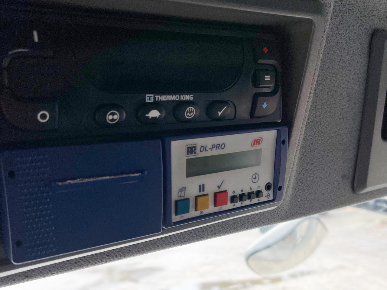 Mercedes-Benz Atego 816 L 4x2 Atego 816 L 4x2, Kühlkoffer, ThermoKing, Trennwand, LBW MBB - Kamion: slika 2 Mercedes-Benz Atego 816 L 4x2 Atego 816 L 4x2, Kühlkoffer, ThermoKing, Trennwand, LBW MBB - Kamion: slika 2