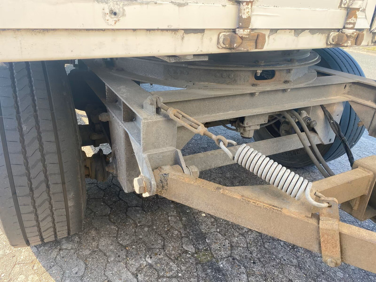 Kofferanhänger mit LBW Kofferanhänger mit LBW, Durchladesystem - Prikolica sa zatvorenim sandukom: slika 5 Kofferanhänger mit LBW Kofferanhänger mit LBW, Durchladesystem - Prikolica sa zatvorenim sandukom: slika 5