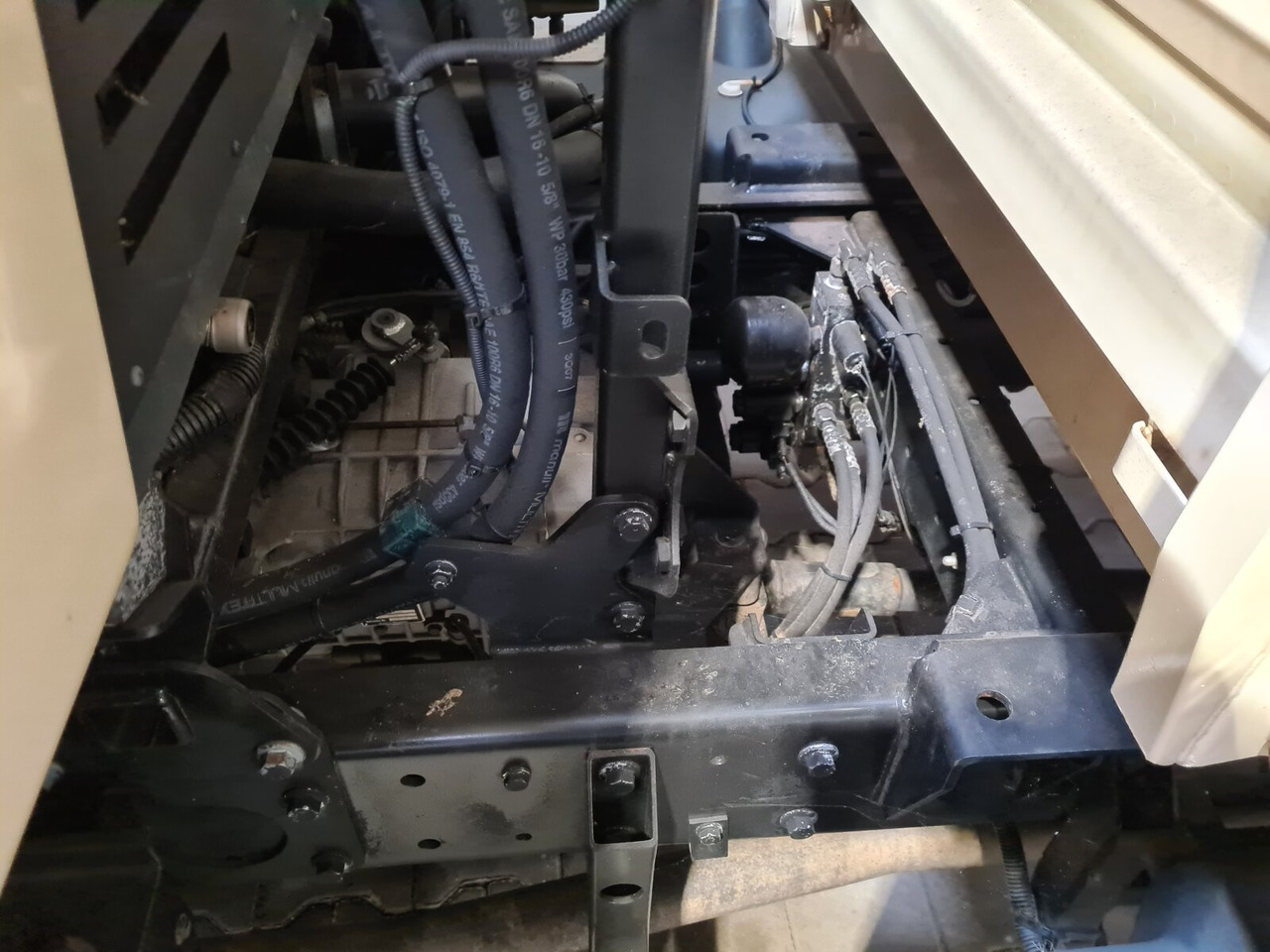 M 30 FUMO 4x4 DOKA M30 Fumo 4x4 Doka Kipper - Istovarivač: slika 5 M 30 FUMO 4x4 DOKA M30 Fumo 4x4 Doka Kipper - Istovarivač: slika 5