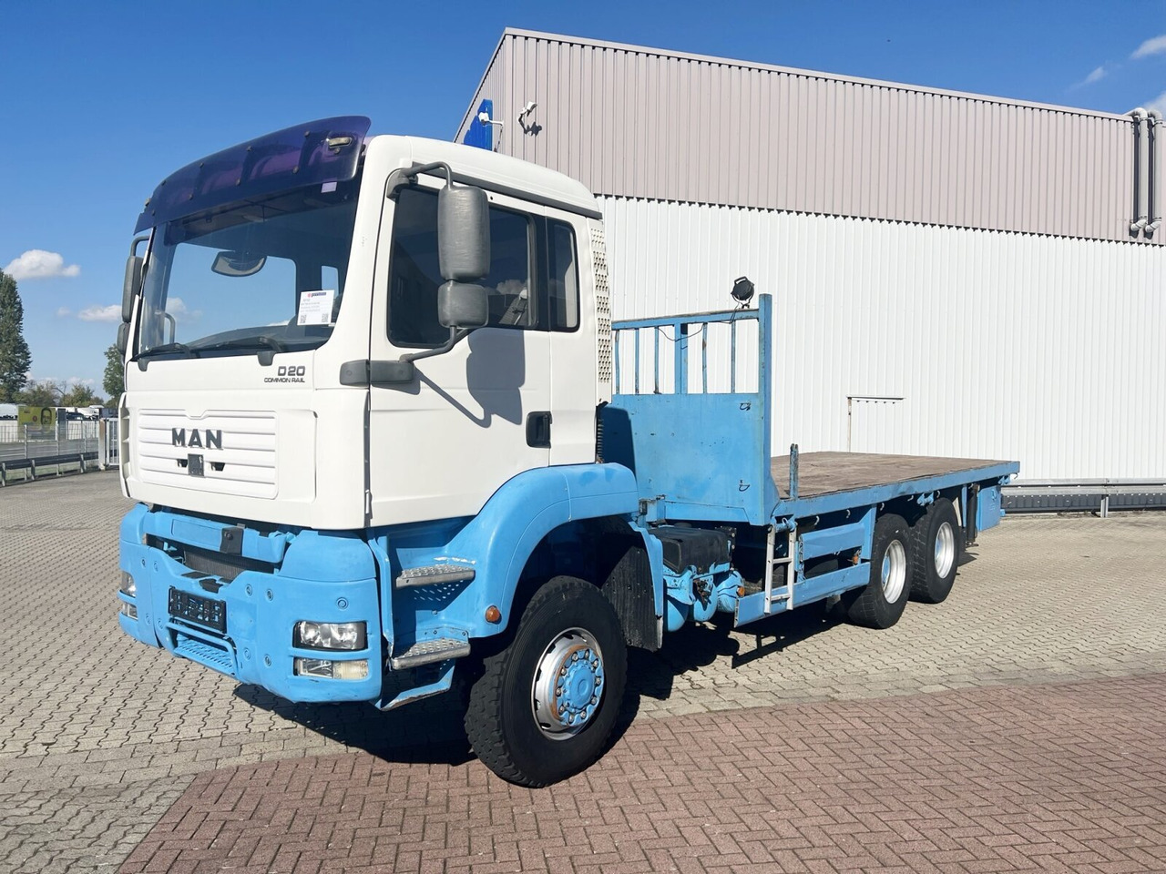 MAN TGA 26.310 6X6 BB TGA 26.310 6X6 BB - Kamion sa tovarnim sandukom: slika 1 MAN TGA 26.310 6X6 BB TGA 26.310 6X6 BB - Kamion sa tovarnim sandukom: slika 1