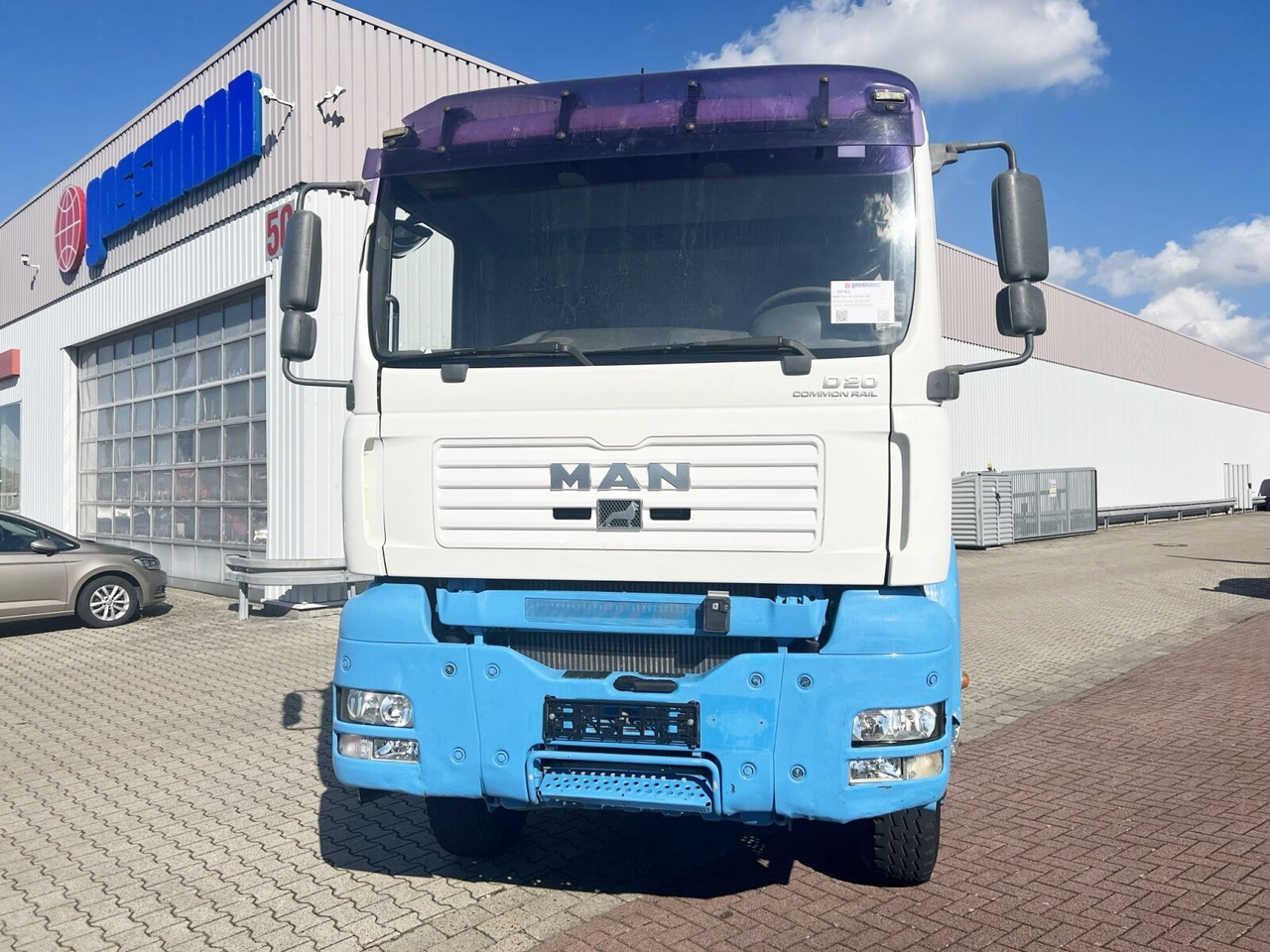 MAN TGA 26.310 6X6 BB TGA 26.310 6X6 BB - Kamion sa tovarnim sandukom: slika 2 MAN TGA 26.310 6X6 BB TGA 26.310 6X6 BB - Kamion sa tovarnim sandukom: slika 2