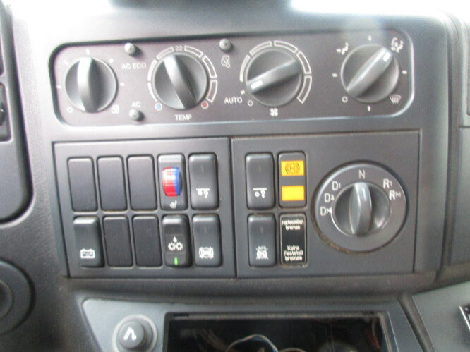 MAN TGA 26.350 6x2-2BL TGA 26.350/400 6x2-2BL FAUN POWER PRESS 524, OHNE MOTOR! - Kamion za smeće: slika 5 MAN TGA 26.350 6x2-2BL TGA 26.350/400 6x2-2BL FAUN POWER PRESS 524, OHNE MOTOR! - Kamion za smeće: slika 5