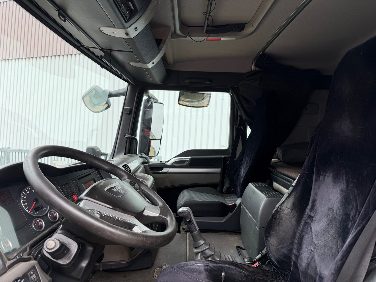 MAN TGA 26.400 6x6 BB TGA 26.400 6x6 BB, Winterdienstausstattung - Istovarivač: slika 4 MAN TGA 26.400 6x6 BB TGA 26.400 6x6 BB, Winterdienstausstattung - Istovarivač: slika 4