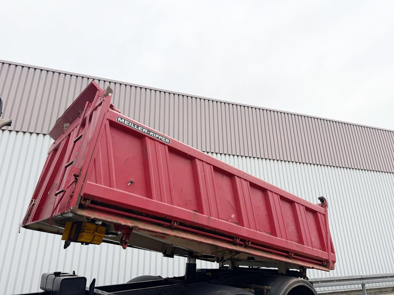 MAN TGA 26.400 6x6 BB TGA 26.400 6x6 BB, Winterdienstausstattung - Istovarivač: slika 2 MAN TGA 26.400 6x6 BB TGA 26.400 6x6 BB, Winterdienstausstattung - Istovarivač: slika 2