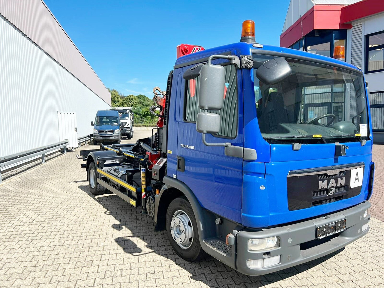 Kamion sa hidrauličnom kukom, Kamion sa dizalicom MAN TGL 12.180/210 4x2 BB TGL 12.180/210 4x2 BB, City-Abroller, Kran AMCO VEBA 807N2S: slika 9