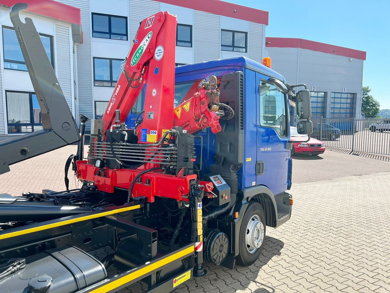 Kamion sa hidrauličnom kukom, Kamion sa dizalicom MAN TGL 12.180/210 4x2 BB TGL 12.180/210 4x2 BB, City-Abroller, Kran AMCO VEBA 807N2S: slika 10