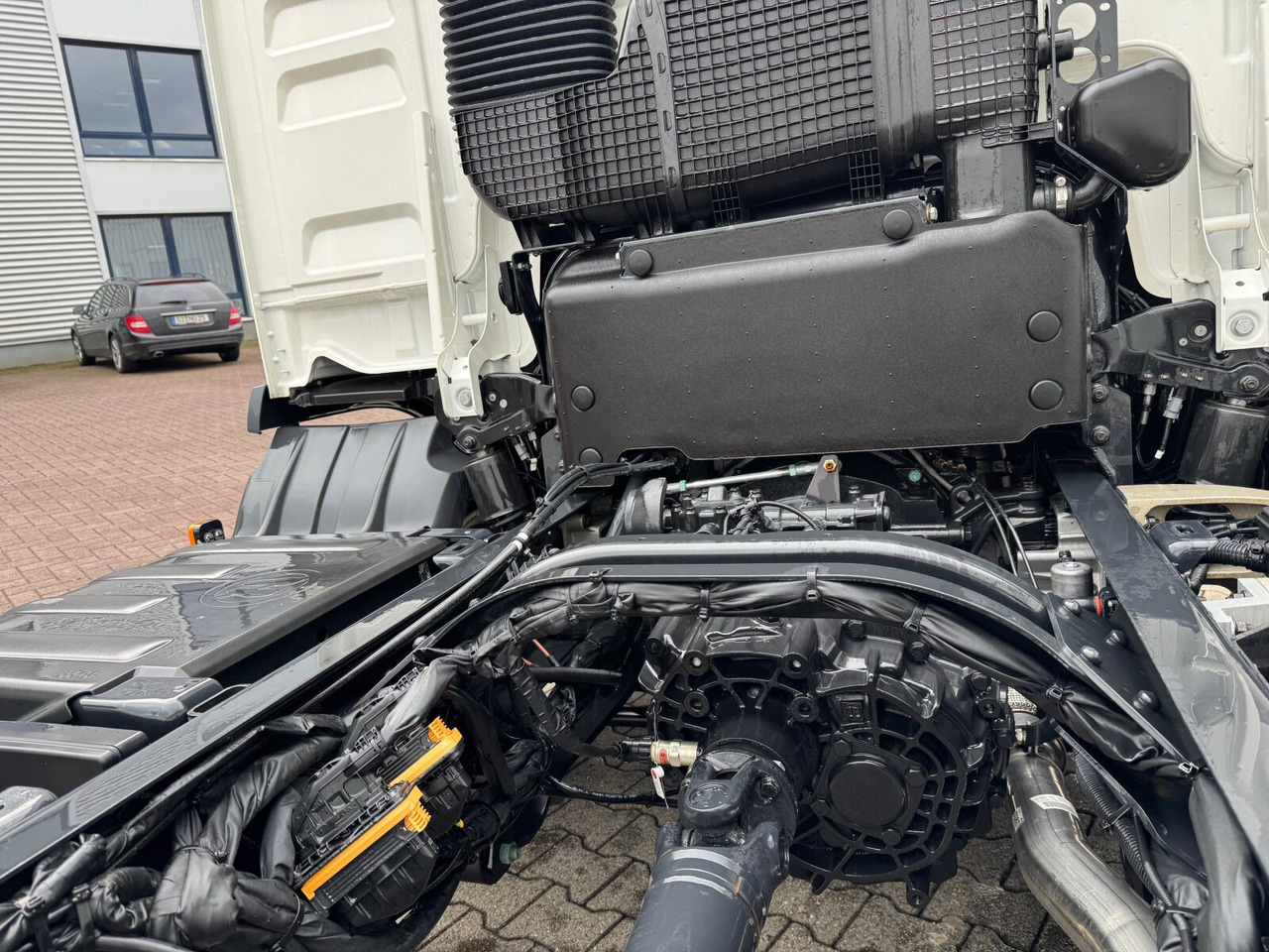 MAN TGL 8.160 4x2 BL CH TGL 8.160 4x2 BL CH - Kamion sa golom šasijom i zatvorenom kabinom: slika 2 MAN TGL 8.160 4x2 BL CH TGL 8.160 4x2 BL CH - Kamion sa golom šasijom i zatvorenom kabinom: slika 2