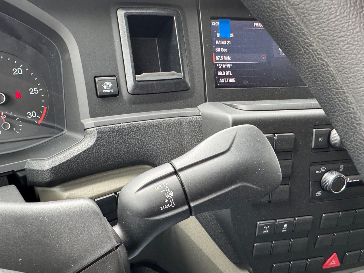 Kamion sa golom šasijom i zatvorenom kabinom novi MAN TGL 8.160 4x2 BL CH TGL 8.160 4x2 BL CH: slika 7 Kamion sa golom šasijom i zatvorenom kabinom novi MAN TGL 8.160 4x2 BL CH TGL 8.160 4x2 BL CH: slika 7