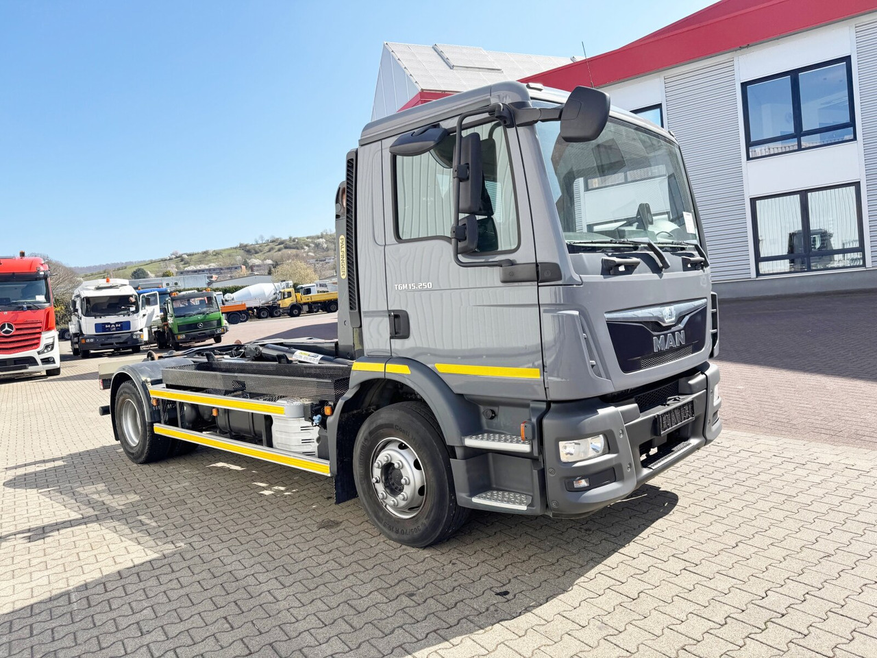 Kamion sa hidrauličnom kukom MAN TGM 15.250/340 4X2 BL TGM 15.250/340 4X2 BL: slika 9