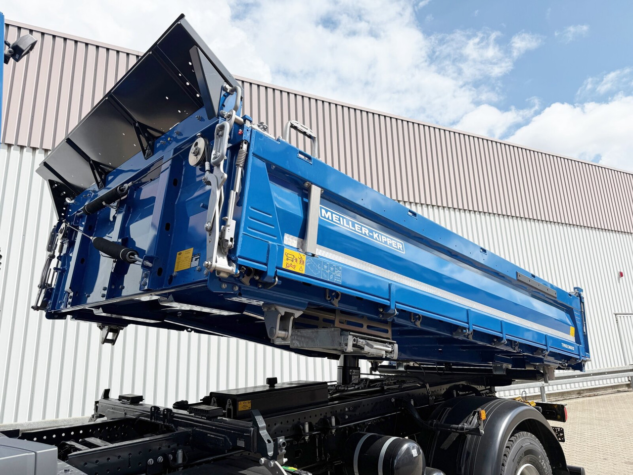 MAN TGM 18.320 4x4 BB CH TGM 18.320 4x4 BB CH, Navi, Meiller Trigenius - Istovarivač: slika 2 MAN TGM 18.320 4x4 BB CH TGM 18.320 4x4 BB CH, Navi, Meiller Trigenius - Istovarivač: slika 2