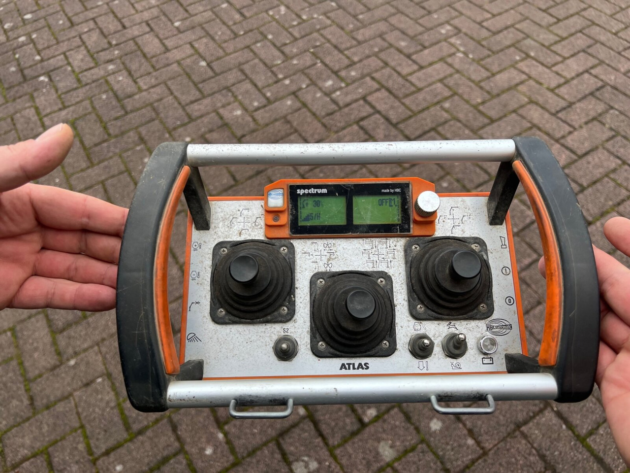 MAN TGS 26.360/400 6x2-4 BL TGS 26.360/400 6x2-4 BL, Lenk-/Lift, Kran Atlas AK 206.3E A5, Funk - Kamion sa hidrauličnom kukom, Kamion sa dizalicom: slika 5 MAN TGS 26.360/400 6x2-4 BL TGS 26.360/400 6x2-4 BL, Lenk-/Lift, Kran Atlas AK 206.3E A5, Funk - Kamion sa hidrauličnom kukom, Kamion sa dizalicom: slika 5