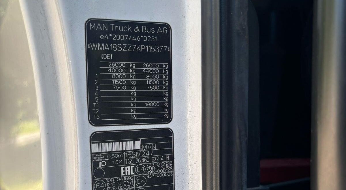 MAN TGS 26.460 6x2-4 BL TGS 26.460 6x2-4 BL, Lenk-/Liftachse, Navi - Kamion sa hidrauličnom kukom: slika 4 MAN TGS 26.460 6x2-4 BL TGS 26.460 6x2-4 BL, Lenk-/Liftachse, Navi - Kamion sa hidrauličnom kukom: slika 4