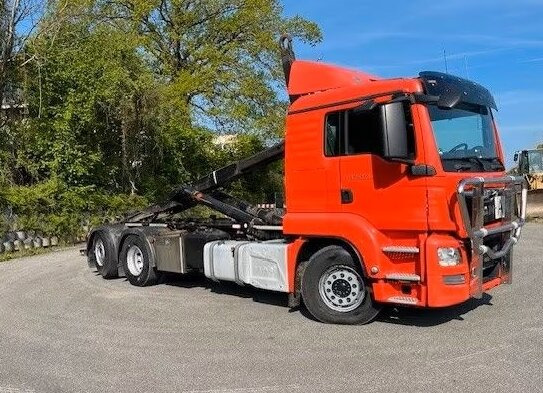 MAN TGS 26.480 6x2-4 BL TGS 26.480 6x2-4 BL, Intarder, Lenk-/Liftachse, Motorabtrieb - Kamion sa hidrauličnom kukom: slika 2 MAN TGS 26.480 6x2-4 BL TGS 26.480 6x2-4 BL, Intarder, Lenk-/Liftachse, Motorabtrieb - Kamion sa hidrauličnom kukom: slika 2