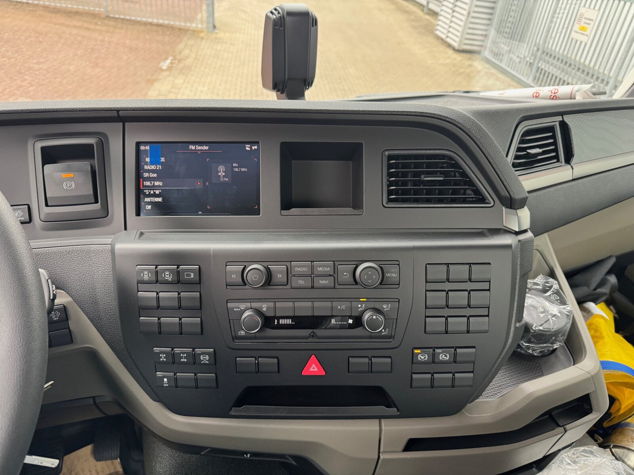 MAN TGS 33.440 6x4 BB TGS 33.440 6x4 BB, Bordmatik, mehrfach vorhanden! - Istovarivač: slika 2 MAN TGS 33.440 6x4 BB TGS 33.440 6x4 BB, Bordmatik, mehrfach vorhanden! - Istovarivač: slika 2