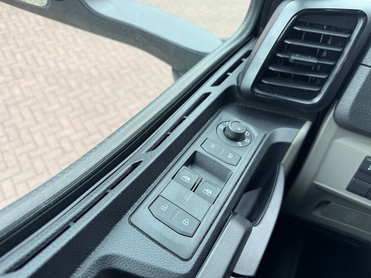 MAN TGS 33.440 6x4 BB TGS 33.440 6x4 BB, Bordmatik, mehrfach vorhanden! - Istovarivač: slika 4 MAN TGS 33.440 6x4 BB TGS 33.440 6x4 BB, Bordmatik, mehrfach vorhanden! - Istovarivač: slika 4