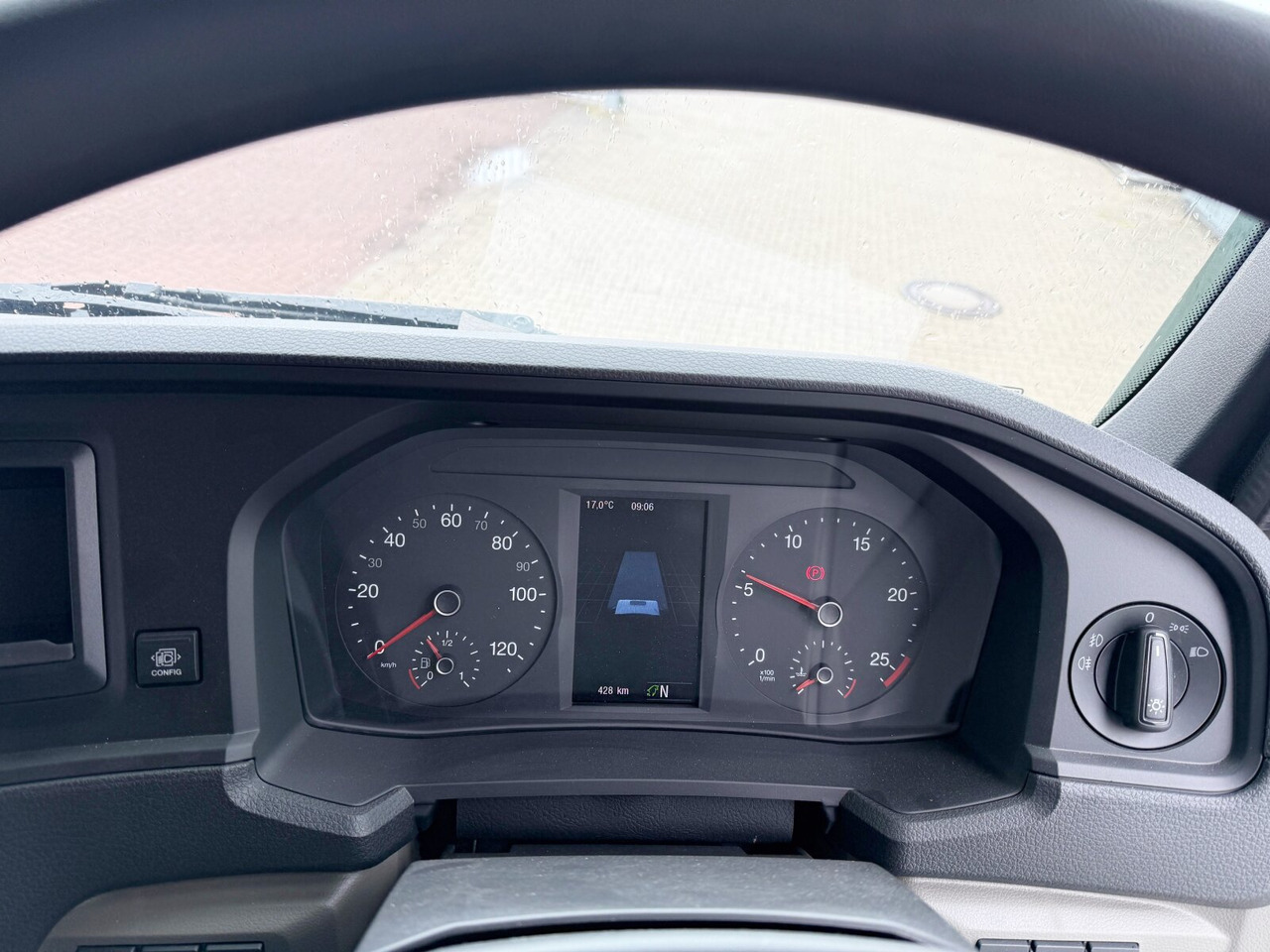 MAN TGS 33.440 6x6 BB CH RHD TGS 33.440 6x6 BB CH RHD, Euro2, Rechtslenker, Einzelbereifung - Kamion sa golom šasijom i zatvorenom kabinom: slika 2 MAN TGS 33.440 6x6 BB CH RHD TGS 33.440 6x6 BB CH RHD, Euro2, Rechtslenker, Einzelbereifung - Kamion sa golom šasijom i zatvorenom kabinom: slika 2