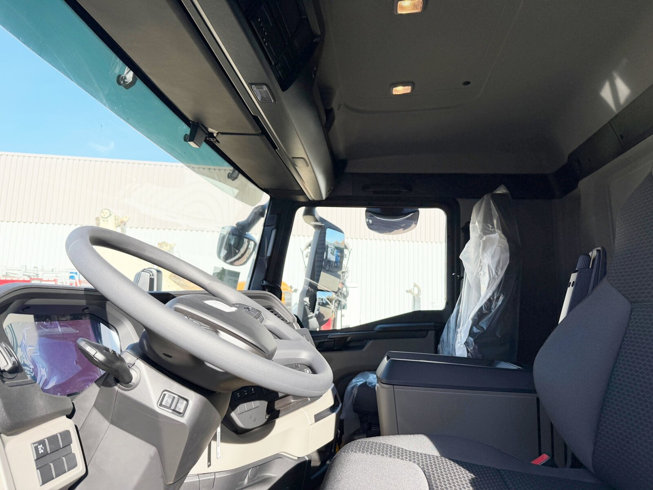 MAN TGS 33.480 6x4 BL CH TGS 33.480 6x4 BL CH - Kamion sa hidrauličnom kukom: slika 3 MAN TGS 33.480 6x4 BL CH TGS 33.480 6x4 BL CH - Kamion sa hidrauličnom kukom: slika 3