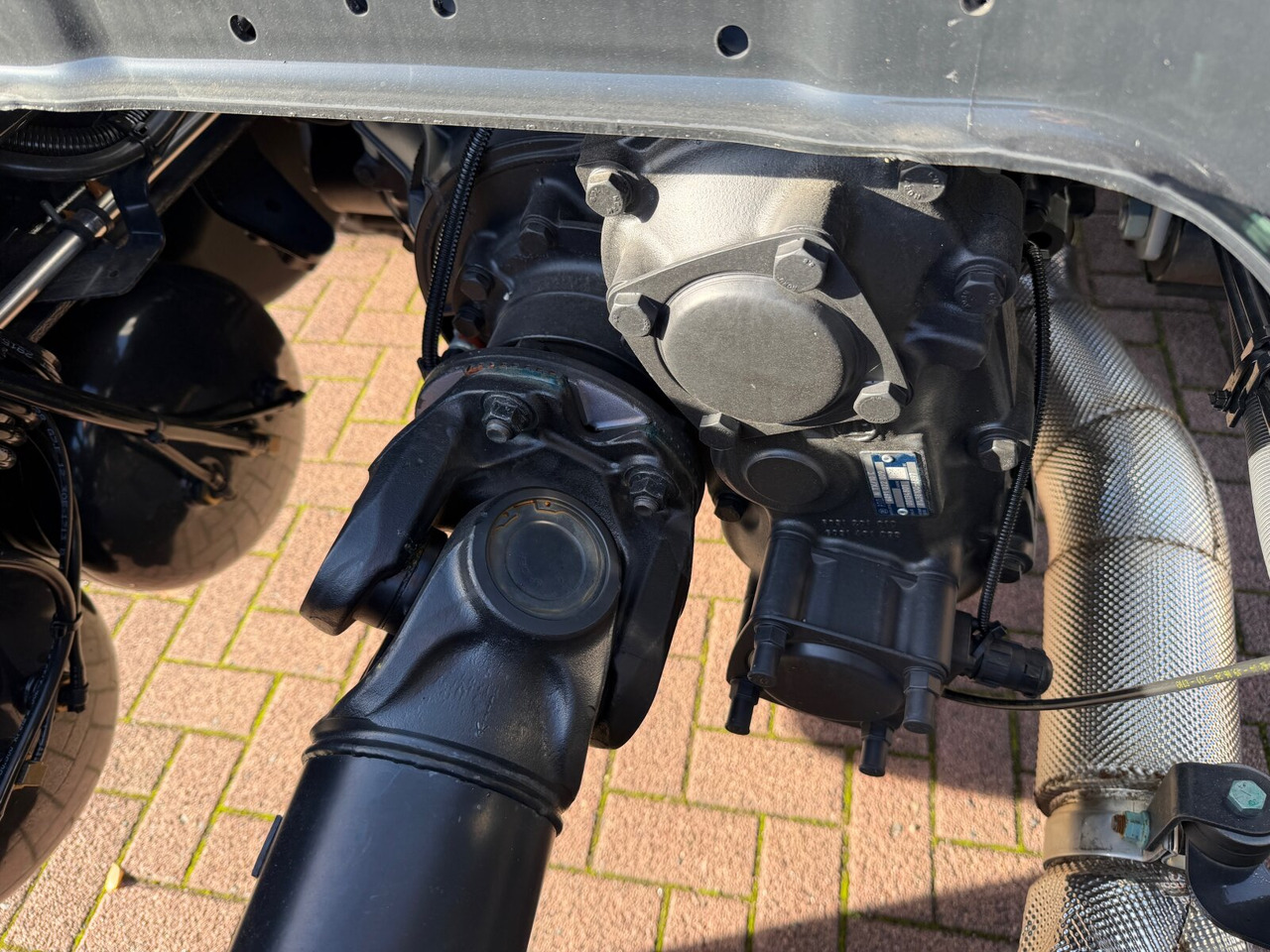 MAN TGS 33.480 6x4 BL CH TGS 33.480 6x4 BL CH - Kamion sa hidrauličnom kukom: slika 2 MAN TGS 33.480 6x4 BL CH TGS 33.480 6x4 BL CH - Kamion sa hidrauličnom kukom: slika 2