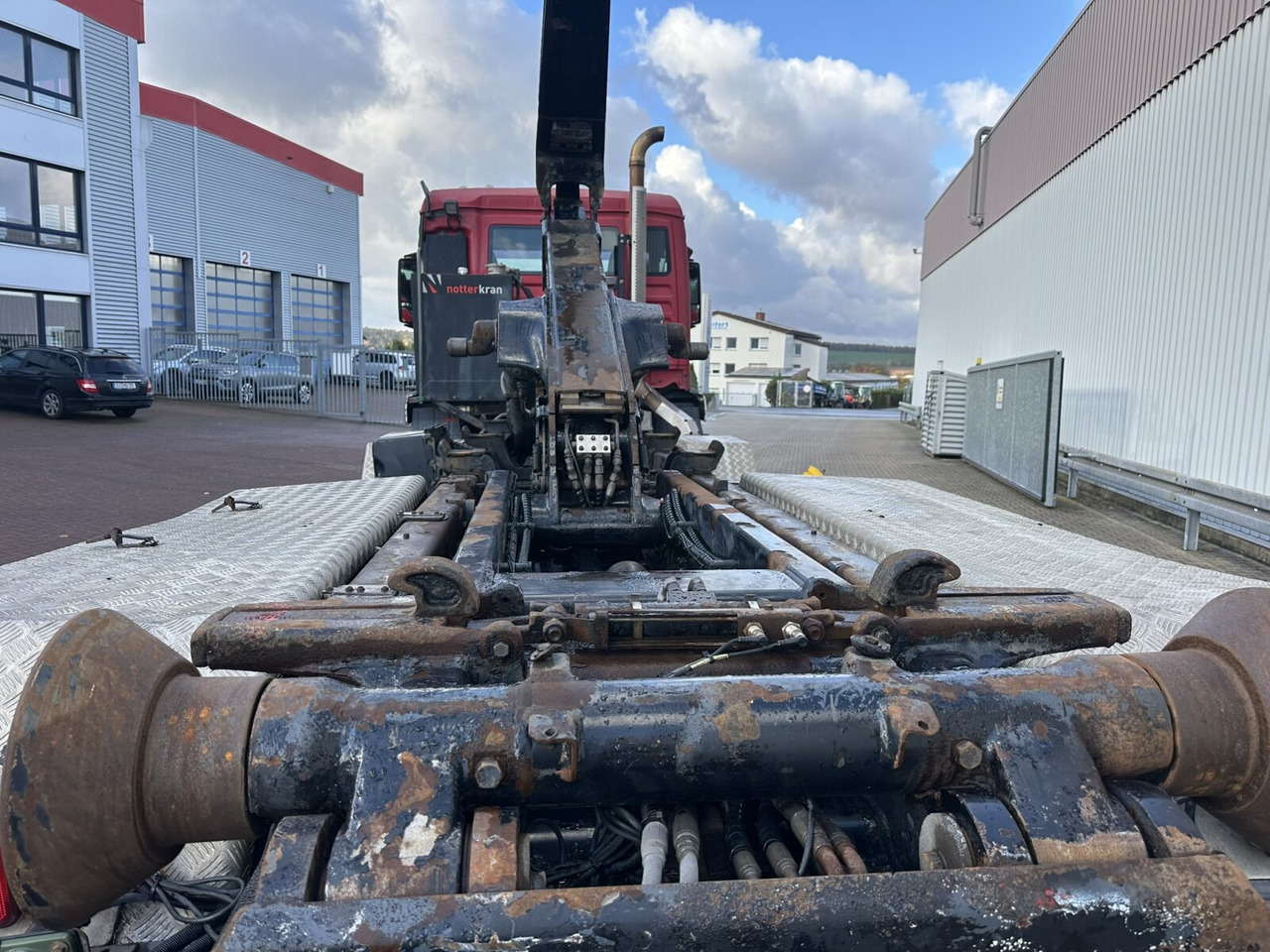 MAN TGS 35.480 8X4 BL TGS 35.400 8x4 BL, Schub-Knick bis 6,5m Container - Kamion sa hidrauličnom kukom: slika 3 MAN TGS 35.480 8X4 BL TGS 35.400 8x4 BL, Schub-Knick bis 6,5m Container - Kamion sa hidrauličnom kukom: slika 3