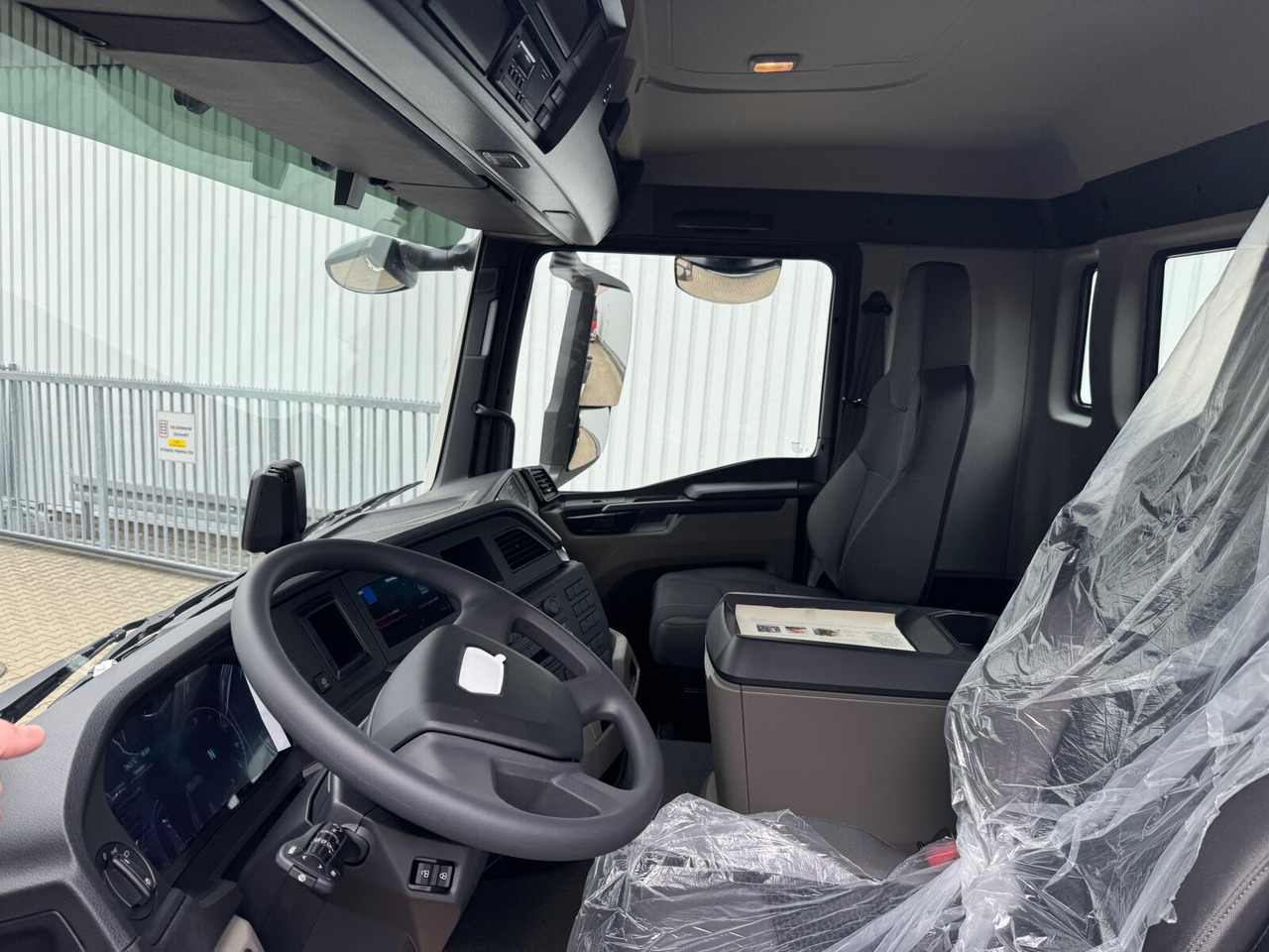 MAN TGS 35.480 8x8 BB CH TGS 35.480 8x8 BB CH, Meiller Stahlmulde 18m³ - Kiper: slika 3 MAN TGS 35.480 8x8 BB CH TGS 35.480 8x8 BB CH, Meiller Stahlmulde 18m³ - Kiper: slika 3