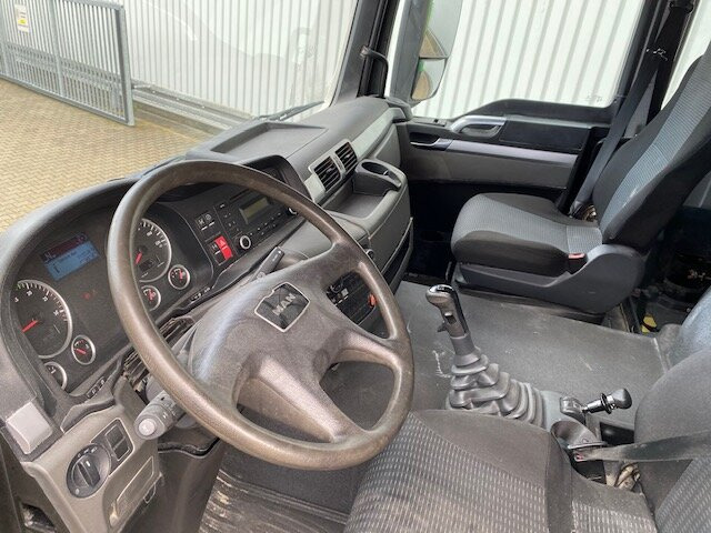 MAN TGS 40.400 6x4 BB TGS 40.400 6x4 BB mit 20.000l Tank - Kamion cisterna: slika 5 MAN TGS 40.400 6x4 BB TGS 40.400 6x4 BB mit 20.000l Tank - Kamion cisterna: slika 5